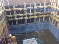 Опытная бригада строителей