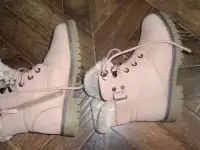 Продам детскую одежду
