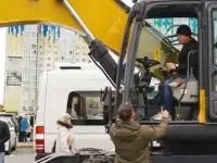 Колесный экскаватор XCMG XE210WB, фотография 6