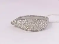 Серебряное кольцо со стразами Сваровски