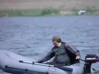 Лодка с мотором