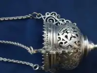 Лампада церковная серебряная, украшенная изысканной штихельной гравировкой и резьбой. Мастерская ИВ. Москва, 1890-е гг, фотография 7