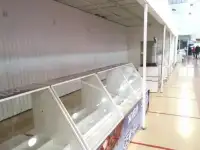 Магазин в торговом центре, ул. Громова, 145