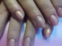 Маникюр,педикюр.щугаринг