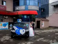 Прокат свадебных платьев, аксессуаров, украшений на машину молодоженов!, фотография 2