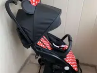 Коляска прогулочная