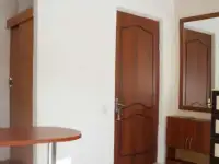 Продам комнату в трехкомнатной квартире, ул. Отечественная 1
