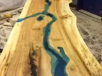 Стол из слэба дерева