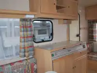 Прицеп дача, дом на колесах ADRIA UNICA 360 DB жилой прицеп, автодом, караван, трейлер., фотография 6