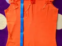 Майка летняя оранжевая с бабочками на девочку 146 см, фотография 3