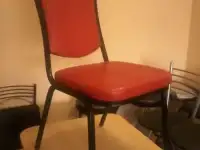 Банкетные стулья 