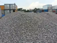 Доставка щебня различных фракций.