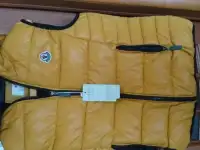 Продам женскую куртку-жилетку