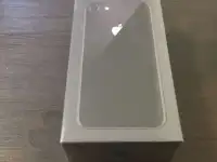 Продам Apple iPhone 8 64GB Space Gray в упаковке