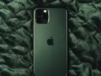Смартфон Apple iPhone 11 Pro 64GB Midnight Green