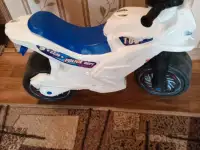 продам мотоцикл-толокар