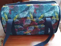 Переноска для мелких животных.