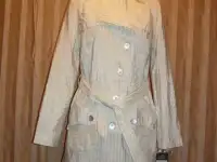 Плащ женский 