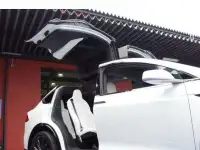 Продажа автомобилей Tesla, фотография 8