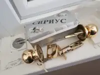 Новый комплект ручек для одной межкомнатной двери цвет позолоты с внутренним замочком и 2 ключами, фотография 12