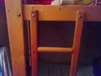Продам двухъярусную кровать