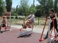 Уличные тренажеры и оборудование для спортивных площадок, фотография 2