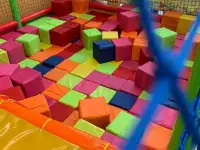 Яркие чехлы для поролоновых кубиков, фотография 2