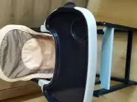 Столик для кормления.