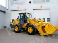 фронтальный погрузчик XCMG LW300FN с лесозахватом, фотография 2