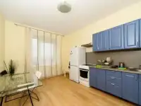Сдаю на часы и сутки 1-комнатную квартиру на пр. Октября, 25, фотография 4