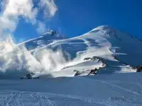 Зимние Горнолыжные Туры на Международный Горнолыжный Курорт Приэльбрусье !