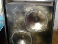 КОЛОНКА  с усилком 2000 вт  (изумительный звук )