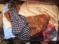 Отрез ткани в жёлто-зелёно-синих тонах Ширина 87 см Длина 5 метров  Мягкая насыщенно плотная ткань, фотография 11