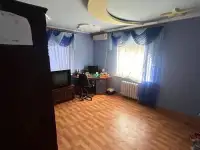 Продам дом 181 м2 в городе Луганск улица Щорса