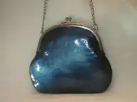 Маленькая лаковая сумочка цвета морской волны (кожа, Handmade)