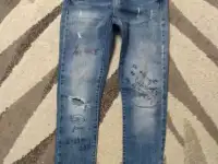 Джинсы