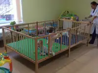 Манеж высокий для Домов ребенка и Детских садиков ясельных групп 1.35х2.75м, фотография 5