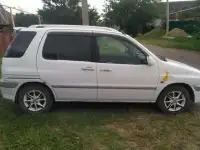 Продаю автомобиль Toyota Raum