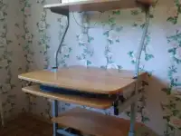 Стол компьютерный