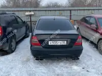 Автомобиль Mercedes-Benz E-класс, 2004, фотография 10