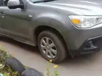 Продам автомобиль Mitsubishi ASX, сборка Япония, двигатель 1,6 (117 л. с.), МКПП, 2012 г.в.