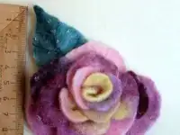 броши на тему 