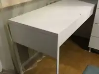 Письменный стол IKEA