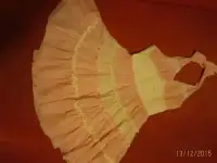 Шикарное бальное платье с болеро и перчатками 