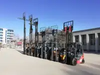 Аренда от 1.5 до 10 тонного вилочного погрузчика с оператором и холодная аренда