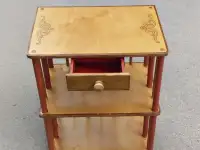 Напольная деревянная этажерка