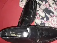 Черные мужские туфли, лакированные