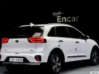 Kia Niro HEV Prestige, фотография 2
