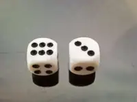 Кубики для настольных игр.