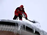 Уборка снега